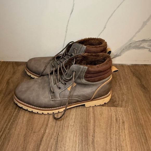 Men's Brown Leather Boots - Picture 2 of 6